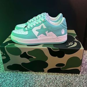 Bape sta white green size 6mens 7.5w